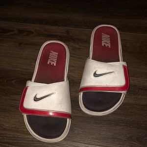 Nike white and red cushioned slides